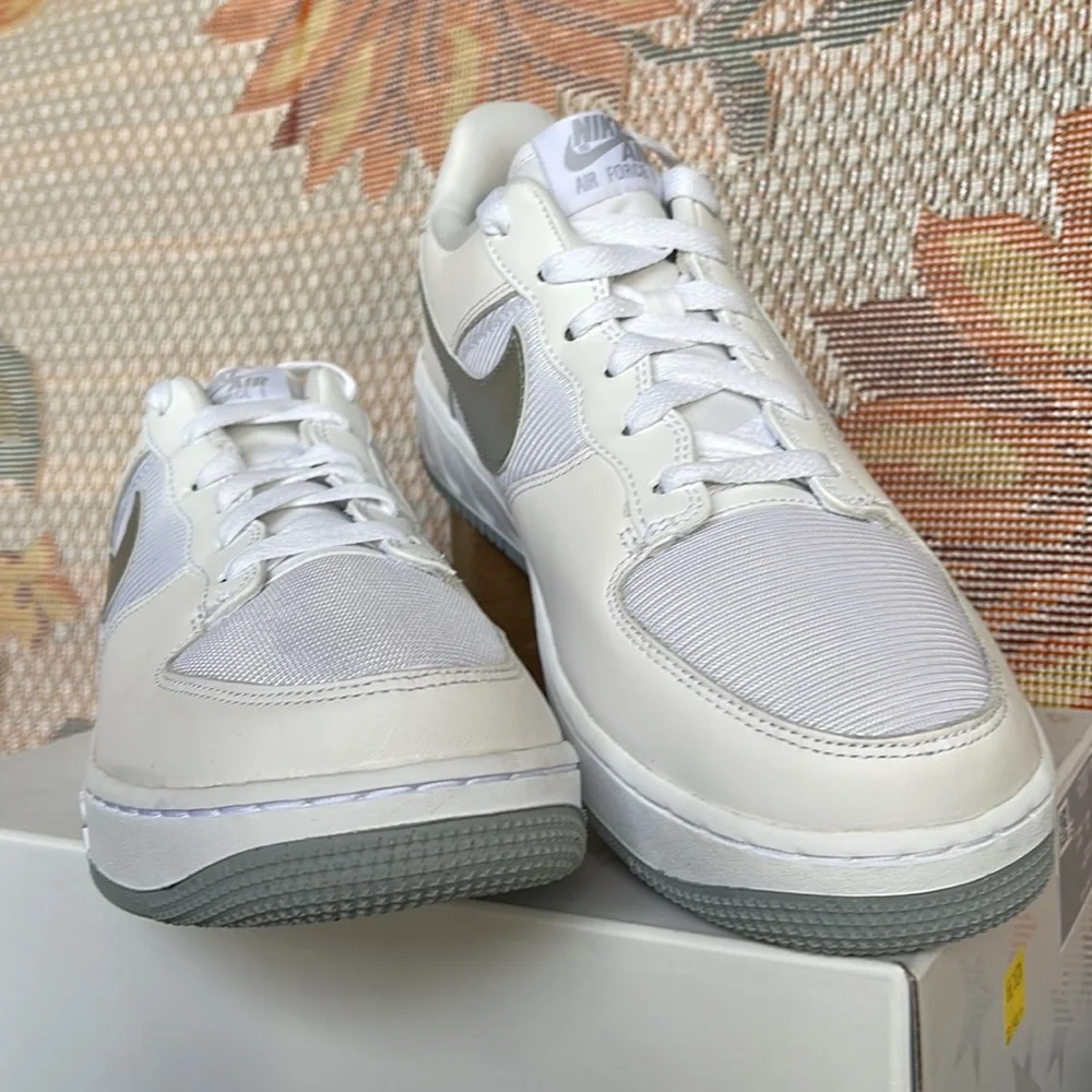 NIKE WMNS AIR FORCE 1 UNITY DQ6029 102 
WHITE/WOLF GREY-PURE PLATINUM PLATFORMS - Picture 7 of 16